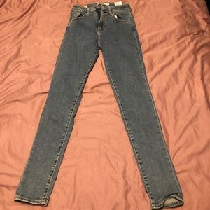 Levi’s size 27, 721 jeans, never worn